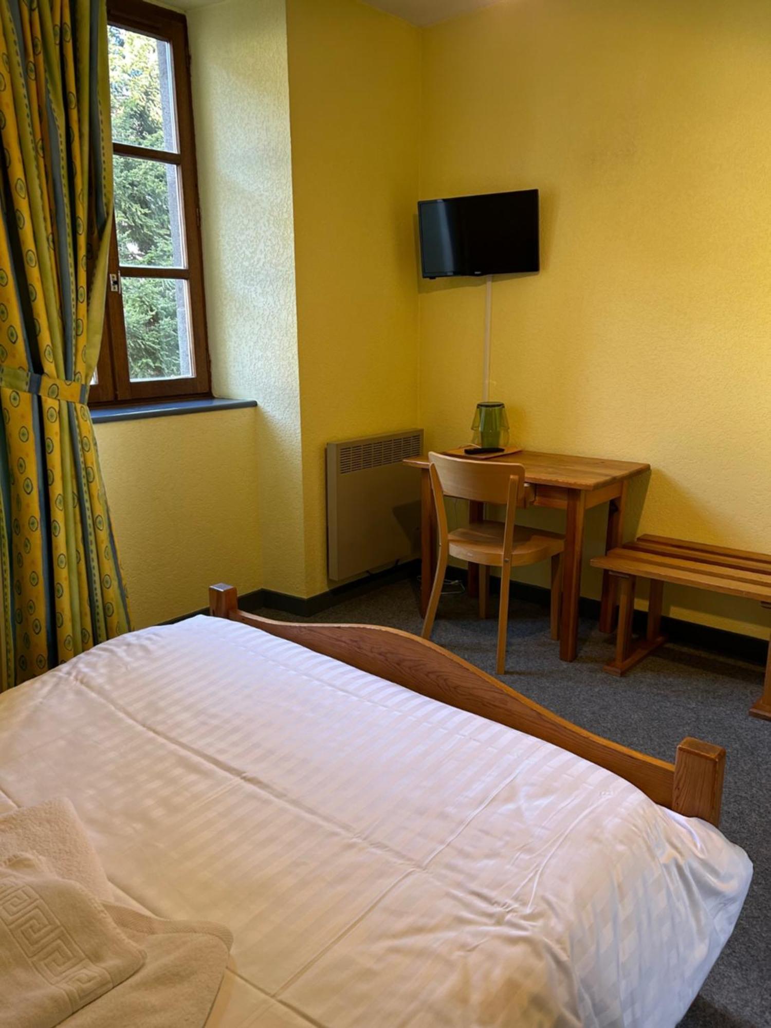 Aux Globe-Trotters Hotel Murat  Eksteriør billede