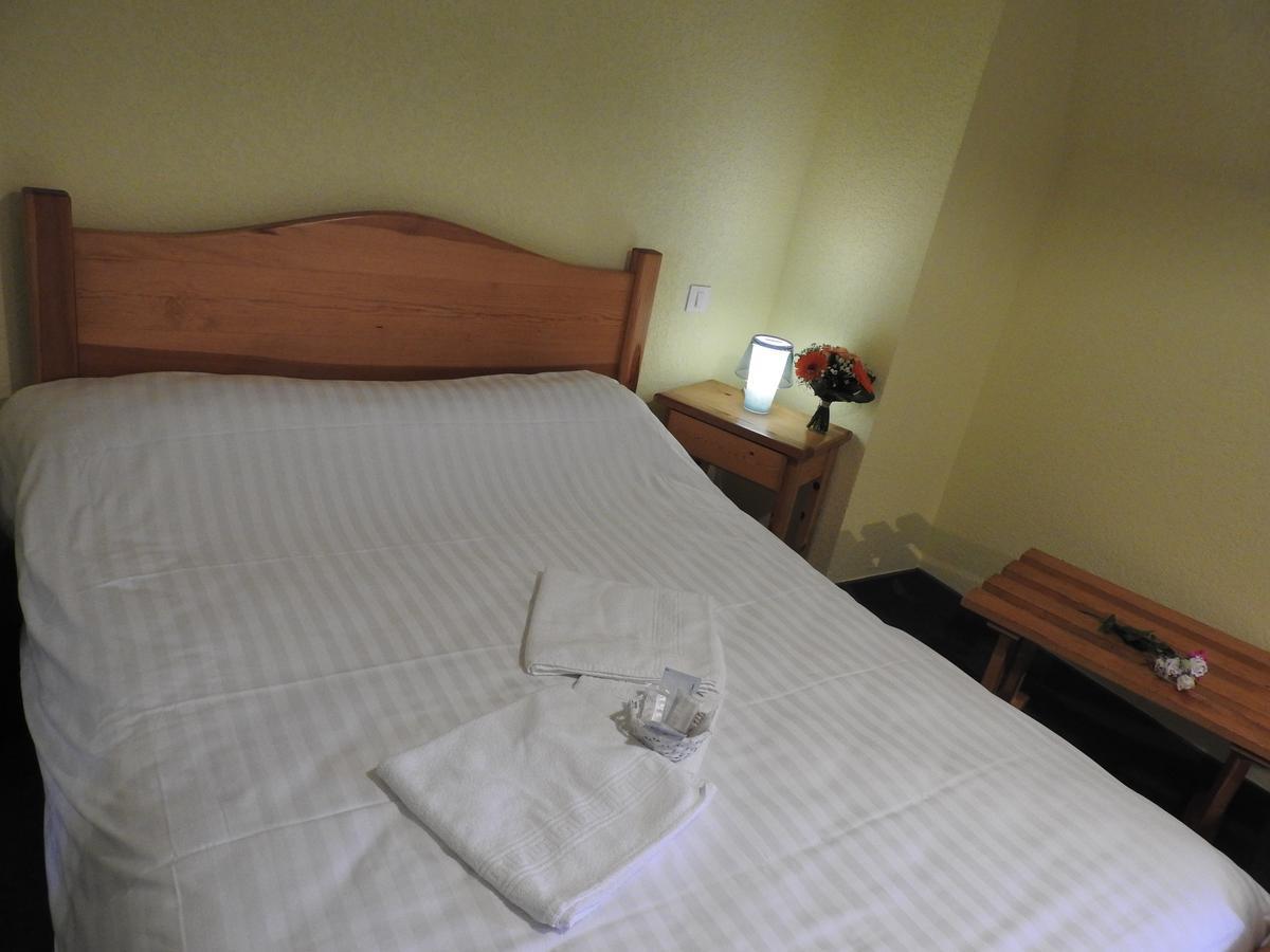 Aux Globe-Trotters Hotel Murat  Eksteriør billede